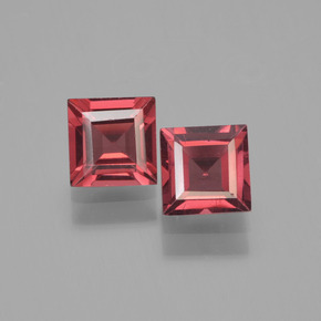 Scarlet Red Pyrope Garnet Gem - 0.8ct Square Step-Cut (ID: 451281)
