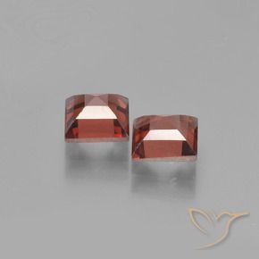 Pyrope Garnet Gemstones in 5 x 5 mm (calibrated) Size for Sale, Pyrope Garnet Stones in Scarlet Red Color