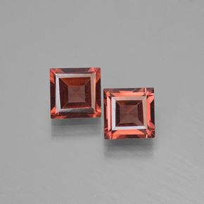 Deep Berry Red Pyrope Garnet Gem - 0.7ct Square Step-Cut (ID: 451299)