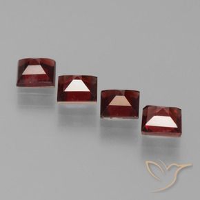 Pyrope Garnet Gemstones in 4.6 x 4.5 mm Size for Sale, Pyrope Garnet Stones in Deep Blood Red Color