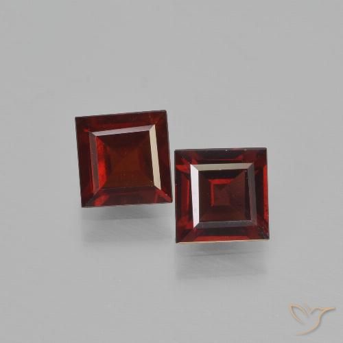 1.55 ct Square Cut Pyrope Garnet, 5.1 x 5.1 mm From Mozambique, Photo A