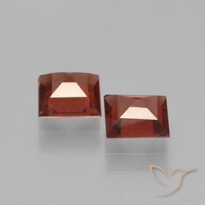Pyrope Garnet Gemstones in 5 x 5 mm (calibrated) Size for Sale, Pyrope Garnet Stones in Dark Red Color