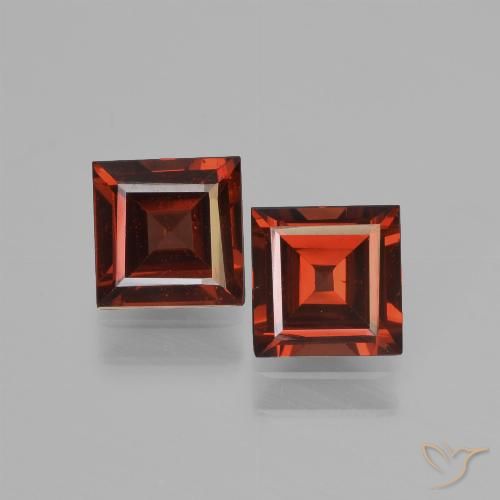 1,43 ct quadratischer Pyrop-Granat, 5 x 5 mm aus Mosambik, Photo A
