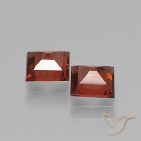 Pyrope Garnet Gemstones in 5 x 5 mm (calibrated) Size for Sale, Pyrope Garnet Stones in Deep Blood Red Color