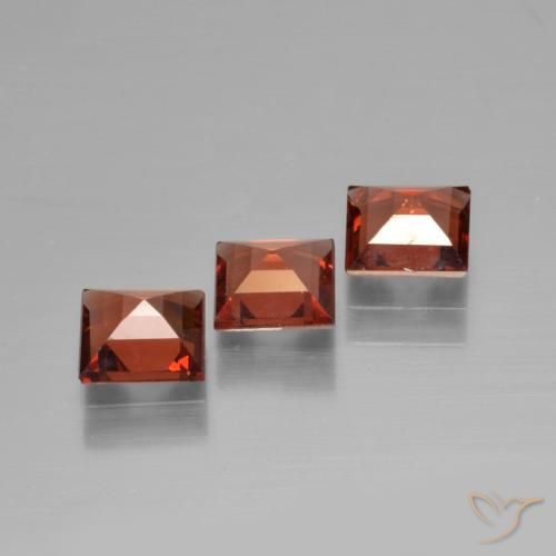 Pyrope Garnet Gemstones in 5 x 5 mm (calibrated) Size for Sale, Pyrope Garnet Stones in Bright Red Color