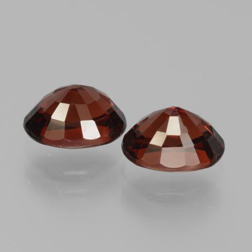 Pyrope Garnet Gemstones in 8 x 6 mm (calibrated) Size for Sale, Pyrope Garnet Stones in Dark Red Color