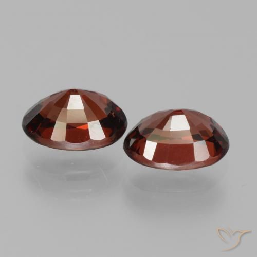 Pyrope Garnet Gemstones in 8 x 6 mm (calibrated) Size for Sale, Pyrope Garnet Stones in Dark Red Color