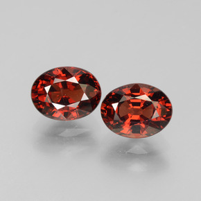 dunkelrot Pyrop-Granat Edelstein - 1.8ct Oval facettiert (ID: 451786)
