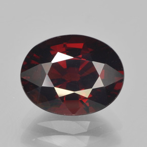 3.55 ct Red Pyrope Garnet Gemstone, Pyrope Garnet Gem in Oval Facet Shape for Sale.