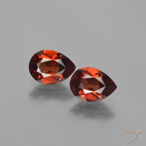 1.80ctw Natural Bright Red Pyrope Garnet, Pear Shape, VVS-VS
