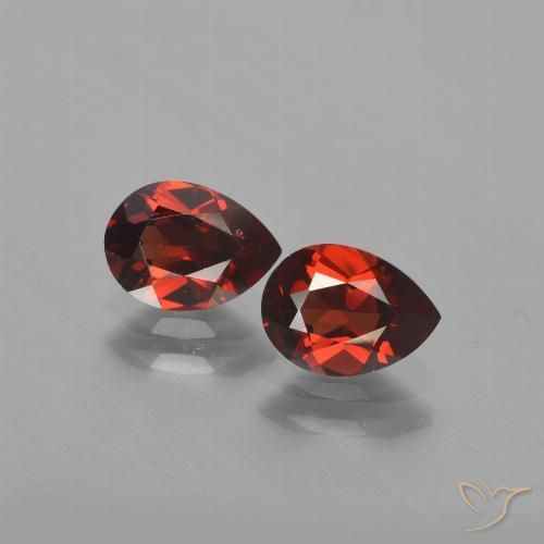 1.9 ct Pear Cut Pyrope Garnet, 7.1 x 5.2 mm From Mozambique, Photo A