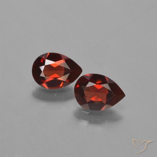 1.61 ct Pear Cut Pyrope Garnet, 7.1 x 5.1 mm From Mozambique, Photo A