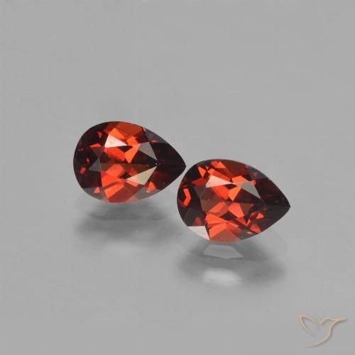 1.78 ct Pear Cut Pyrope Garnet, 7 x 5.1 mm From Mozambique, Photo A