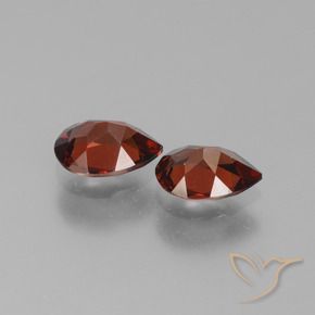 Pyrope Garnet Gemstones in 7 x 5 mm (calibrated) Size for Sale, Pyrope Garnet Stones in Dark Red Color