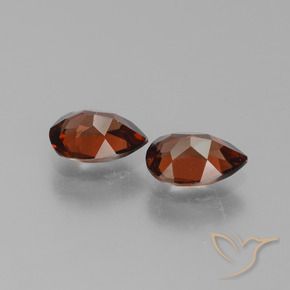 Pyrope Garnet Gemstones in 7 x 5 mm (calibrated) Size for Sale, Pyrope Garnet Stones in Bright Red Color
