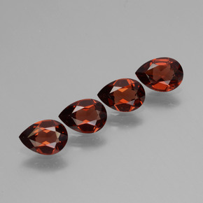Bright Red Pyrope Garnet Gem - 0.7ct Pear Facet (ID: 453366)
