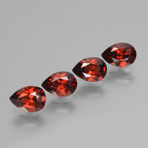 Bright Red Pyrope Garnet Gem - 0.9ct Pear Facet (ID: 453368)