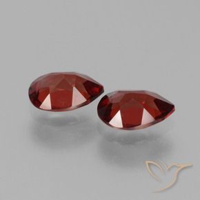 Pyrope Garnet Gemstones in 7 x 5 mm (calibrated) Size for Sale, Pyrope Garnet Stones in Dark Red Color