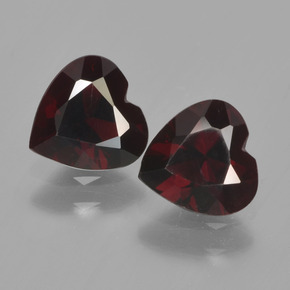 Темно-красный Гранат Пироп Камень - 0.8ct Фасетная огранка формы Сердце (ID: 456183)