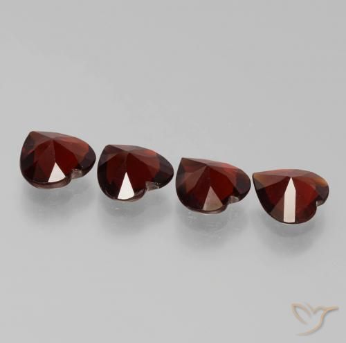 Pyrope Garnet Gemstones in 6 x 6 mm (calibrated) Size for Sale, Pyrope Garnet Stones in Deep Blood Red Color