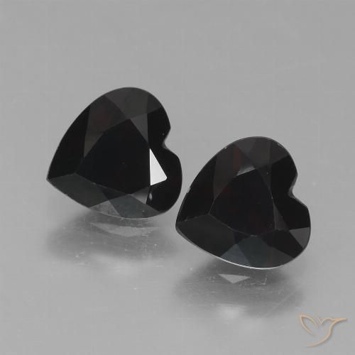 1.73 ct Heart Cut Pyrope Garnet, 6.1 x 6.1 mm From Mozambique, Photo A