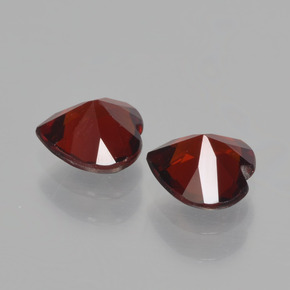 Pyrope Garnet Gemstone in 6 x 6 mm (calibrated) Size for Sale, Pyrope Garnet Stone in Red Color