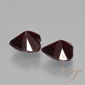 Pyrope Garnet Gemstones in 6 x 6 mm (calibrated) Size for Sale, Pyrope Garnet Stones in Dark Red Color