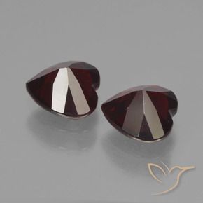 Pyrope Garnet Gemstones in 6 x 6 mm (calibrated) Size for Sale, Pyrope Garnet Stones in Deep Red Color