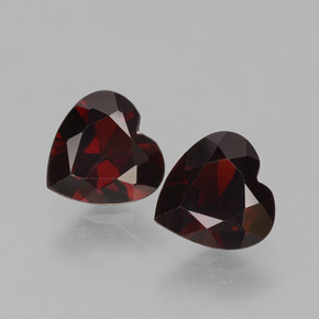 Dark Red Pyrope Garnet Gem - 0.8ct Heart Facet (ID: 456618)
