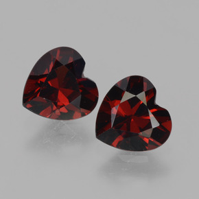 Blackish Red Granato piropo Gem - 0.9ct Cuore sfaccettato (ID: 456620)