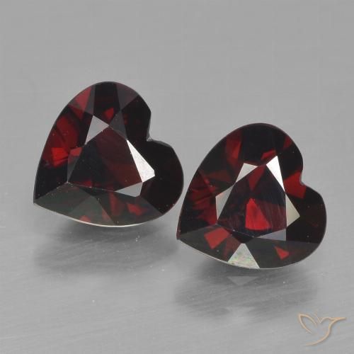 1.57 ct Heart Cut Pyrope Garnet, 6.1 x 6 mm From Mozambique, Photo A