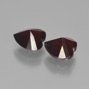 Pyrope Garnet Gemstones in 6 x 6 mm (calibrated) Size for Sale, Pyrope Garnet Stones in Dark Red Color