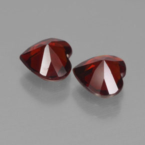 Pyrope Garnet Gemstone in 6 x 6 mm (calibrated) Size for Sale, Pyrope Garnet Stone in Red Color