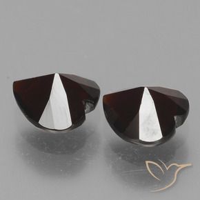 Pyrope Garnet Gemstones in 6 x 6 mm (calibrated) Size for Sale, Pyrope Garnet Stones in Dark Red Color
