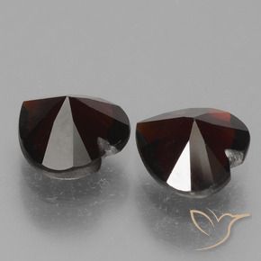 Pyrope Garnet Gemstones in 6 x 6 mm (calibrated) Size for Sale, Pyrope Garnet Stones in Blackish Red Color