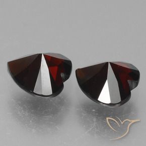 Pyrope Garnet Gemstones in 6 x 6 mm (calibrated) Size for Sale, Pyrope Garnet Stones in Dark Red Color