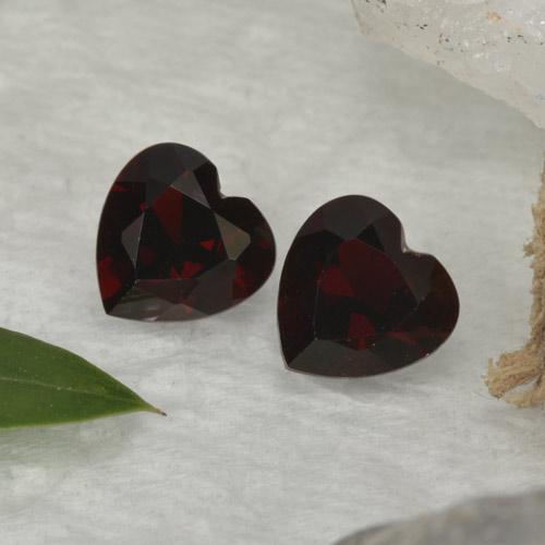 Dark Red Pyrope Garnet Gem - 0.9ct Heart Facet (ID: 456767)