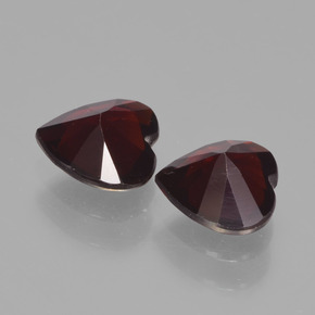 Pyrope Garnet Gemstones in 6 x 6 mm (calibrated) Size for Sale, Pyrope Garnet Stones in Blackish Red Color