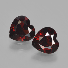 Dark Red Pyrope Garnet Gem - 0.9ct Heart Facet (ID: 457004)
