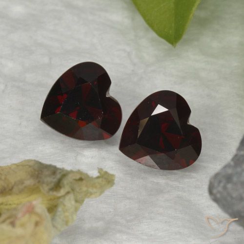 Blackish Red Pyrope Garnet Gem - 0.8ct Heart Facet (ID: 457018)