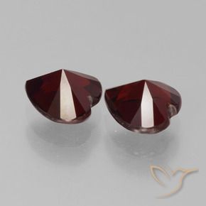 Pyrope Garnet Gemstones in 6 x 6 mm (calibrated) Size for Sale, Pyrope Garnet Stones in Blackish Red Color