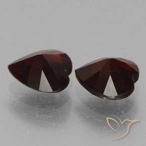 Pyrope Garnet Gemstones in 6 x 6 mm (calibrated) Size for Sale, Pyrope Garnet Stones in Dark Red Color