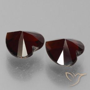 Pyrope Garnet Gemstones in 6 x 6 mm (calibrated) Size for Sale, Pyrope Garnet Stones in Dark Red Color