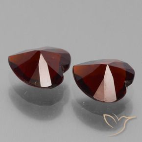 Pyrope Garnet Gemstones in 6 x 6 mm (calibrated) Size for Sale, Pyrope Garnet Stones in Dark Red Color
