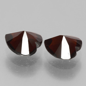 Pyrope Garnet Gemstones in 6 x 6 mm (calibrated) Size for Sale, Pyrope Garnet Stones in Blackish Red Color