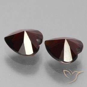 Pyrope Garnet Gemstones in 6 x 6 mm (calibrated) Size for Sale, Pyrope Garnet Stones in Blackish Red Color
