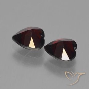 Pyrope Garnet Gemstones in 6 x 6 mm (calibrated) Size for Sale, Pyrope Garnet Stones in Dark Red Color