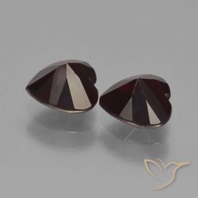 Pyrope Garnet Gemstones in 6 x 6 mm (calibrated) Size for Sale, Pyrope Garnet Stones in Blackish Red Color