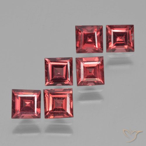 2.74ctw Natural Medium Red Pyrope Garnet, Square, VS