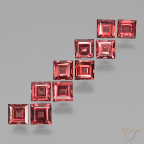 4.20ctw Natural Medium Red Pyrope Garnet, Square, VS